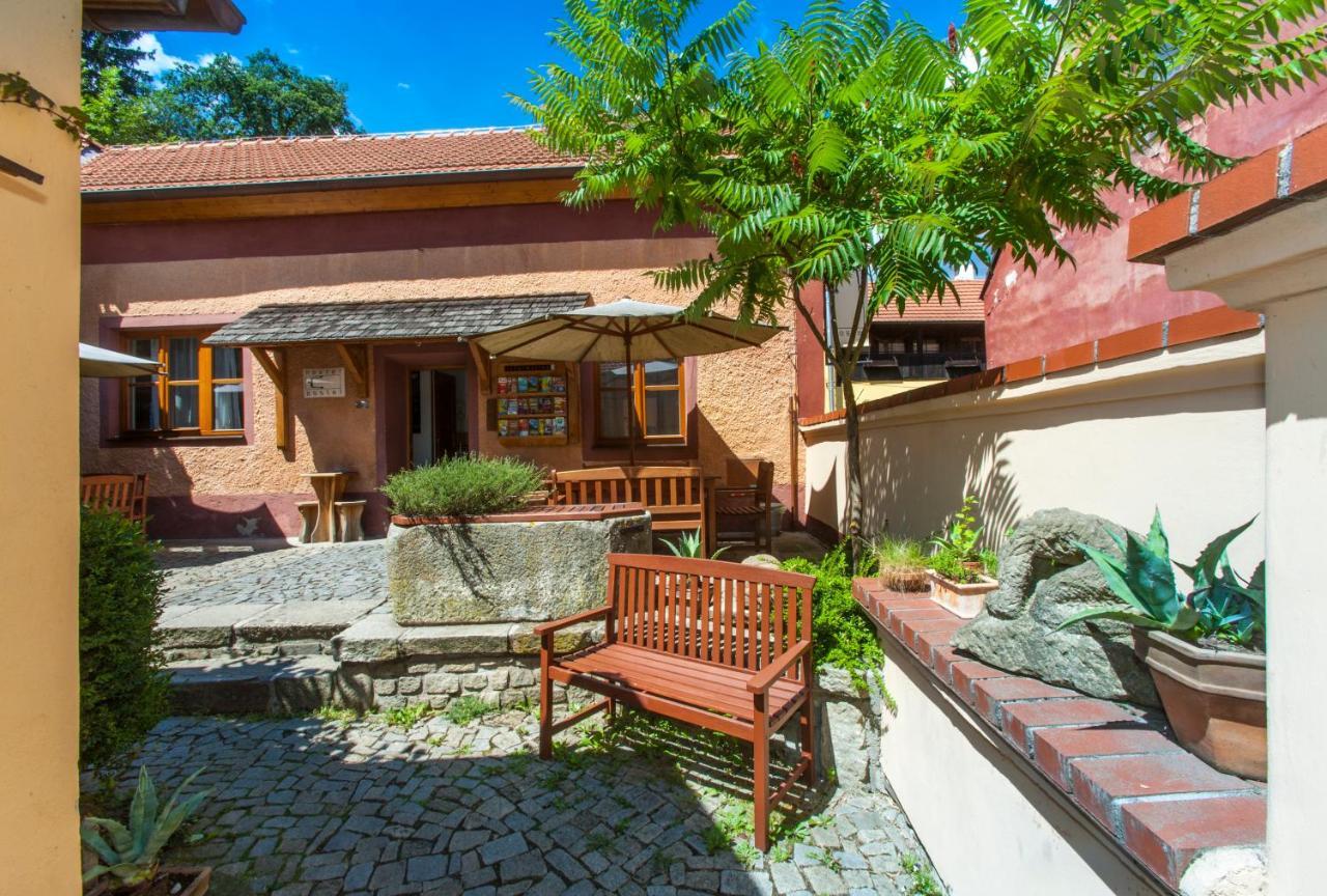 Český Krumlov Hostel Postel מראה חיצוני תמונה