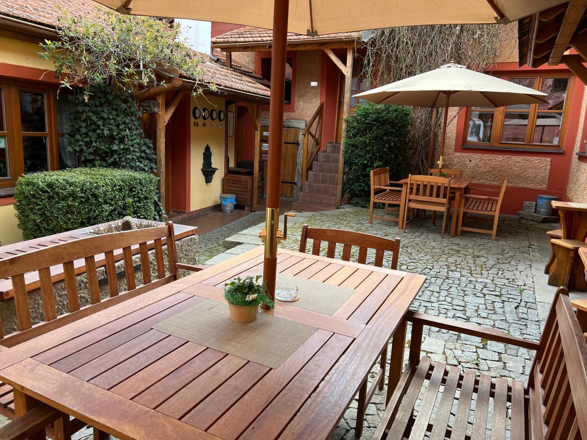 Český Krumlov Hostel Postel מראה חיצוני תמונה