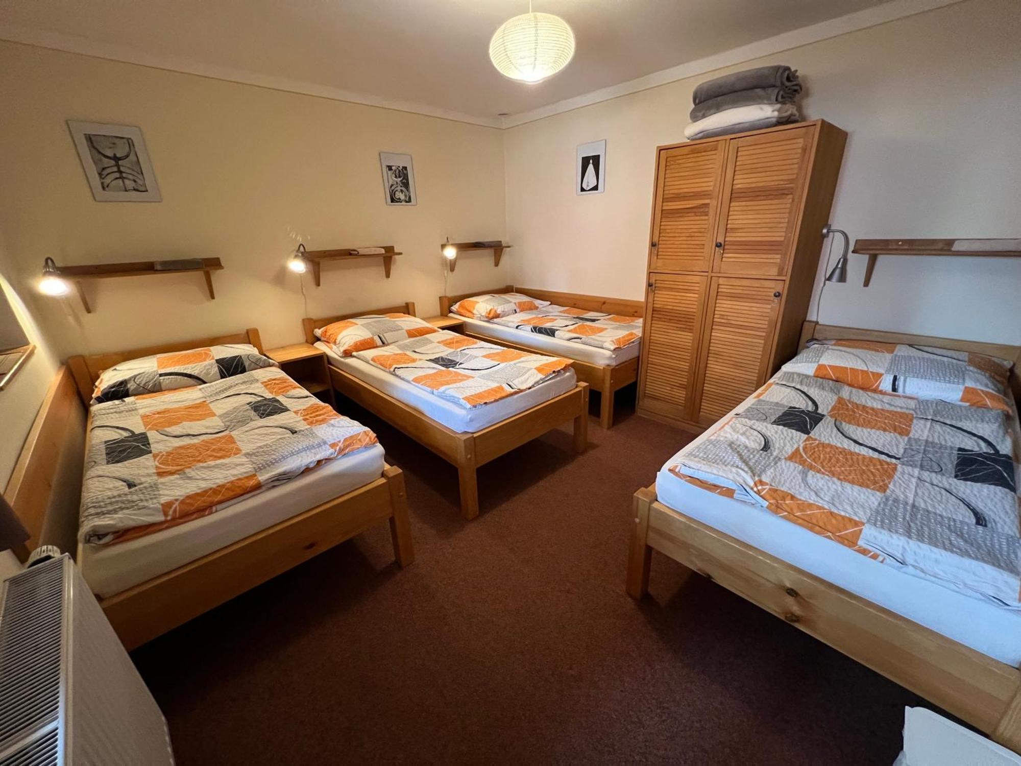 Český Krumlov Hostel Postel מראה חיצוני תמונה